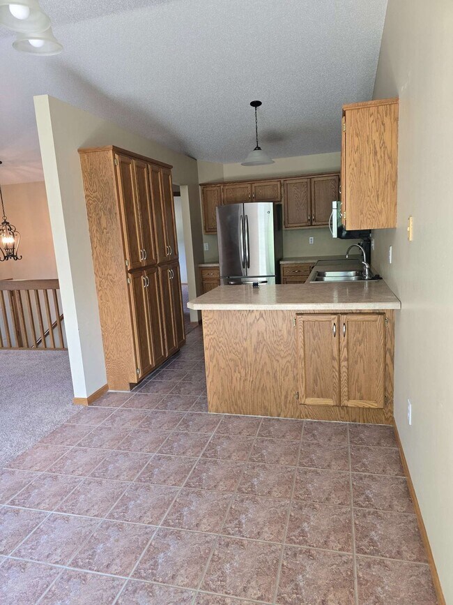 Building Photo - 3502 28th St SW