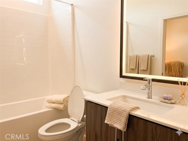 Building Photo - 211 Baluster