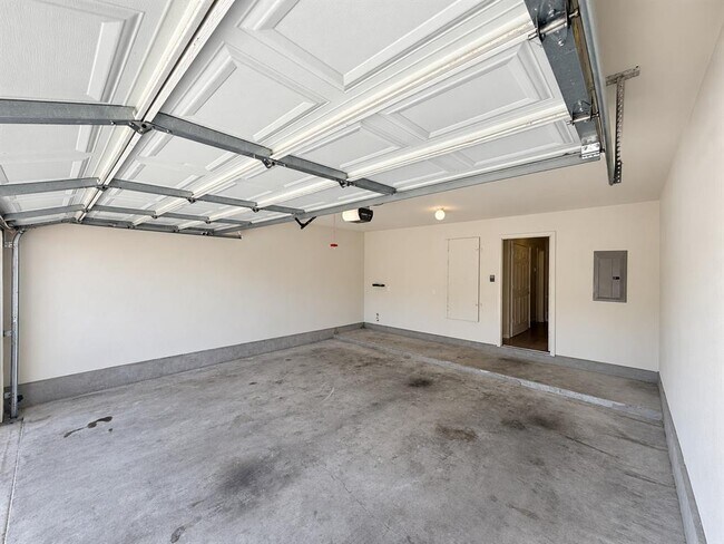 Building Photo - 1408 Bergin Ct