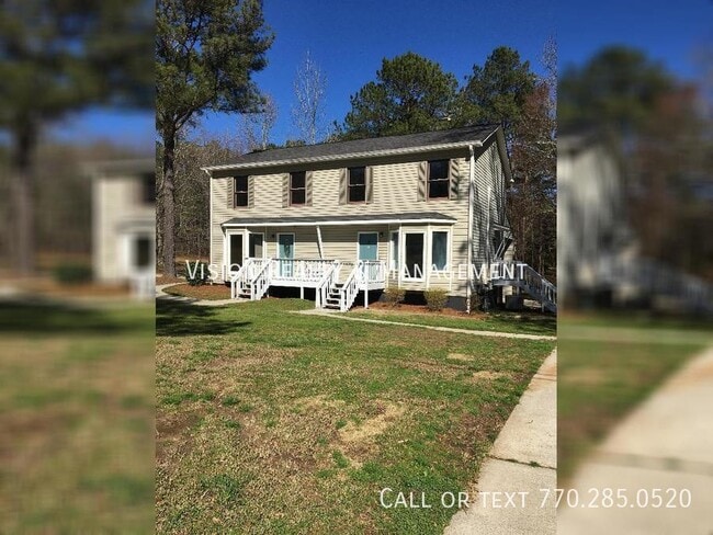 Building Photo - 3BR/2BA Duplex Home