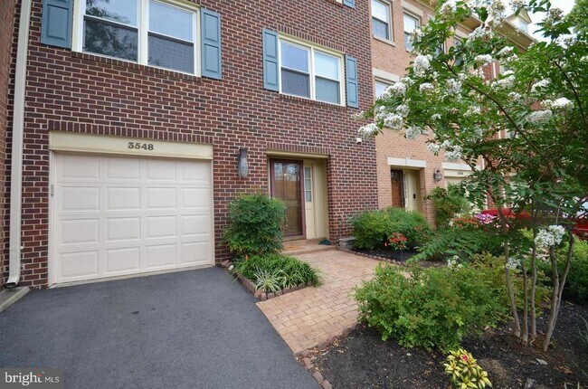 Building Photo - 3548 S George Mason Dr