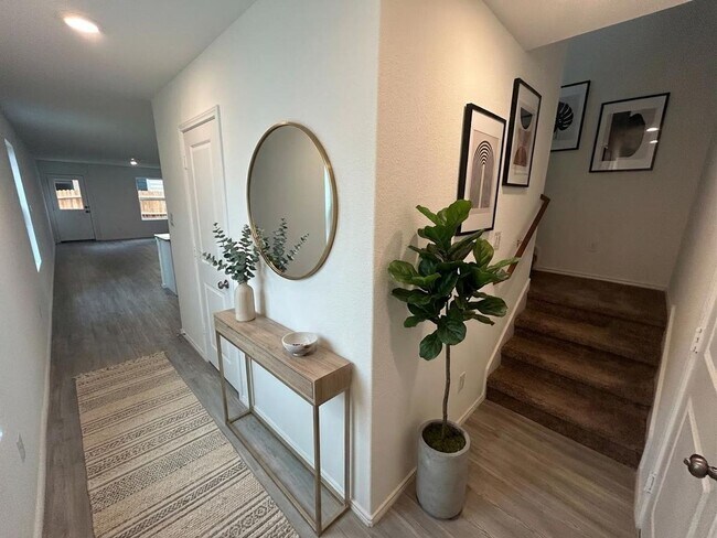 Building Photo - Rare Find: Affordable 3BR Ready for Immediate Move-In- Apartment-Style Living Without The Apartment!