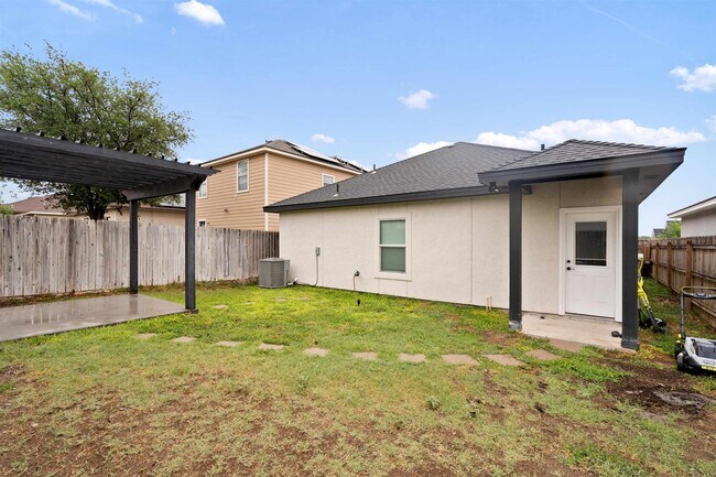 Building Photo - 1009 Tesoro Hills
