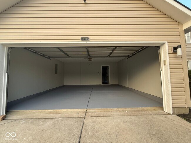 Building Photo - 510 Grand Woods Dr