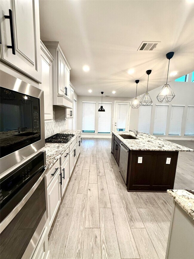 Building Photo - 596 Santa Rosa Hls Dr