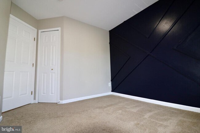 Building Photo - 25323 Damascus Park Terrace