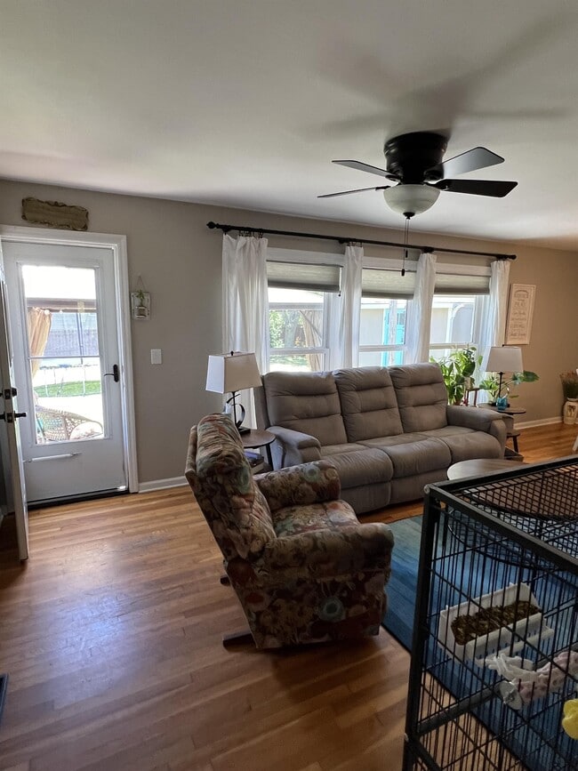 Building Photo - 601 E McKissock St