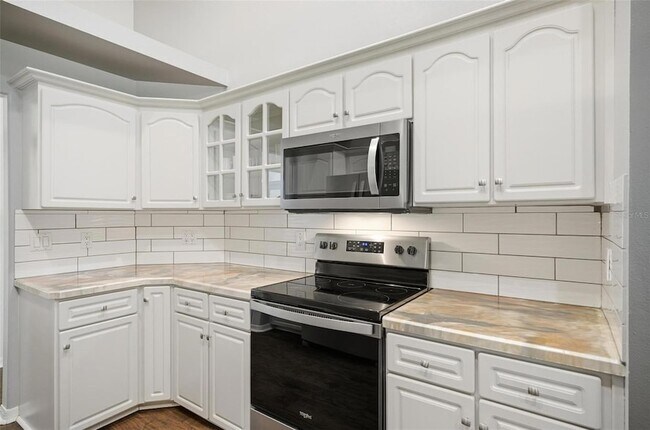 Building Photo - 1 Walton Pl