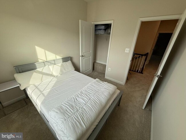 Building Photo - 7891 Brandy Sta Rd