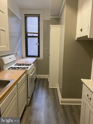 Building Photo - 2031 Locust St