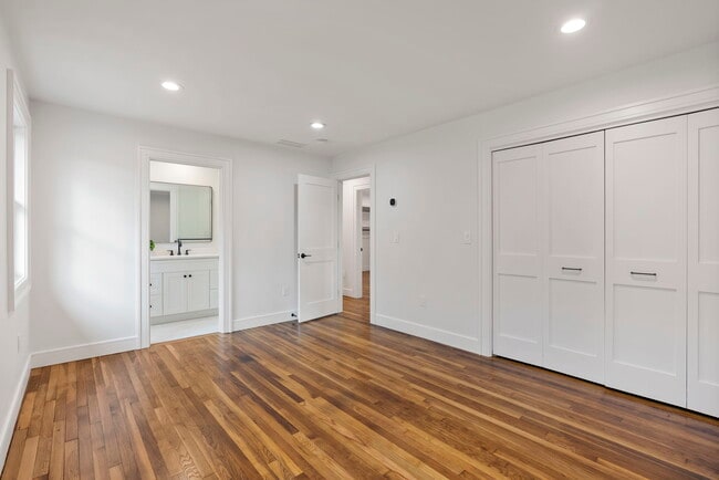 Building Photo - 52 Curtis Rd