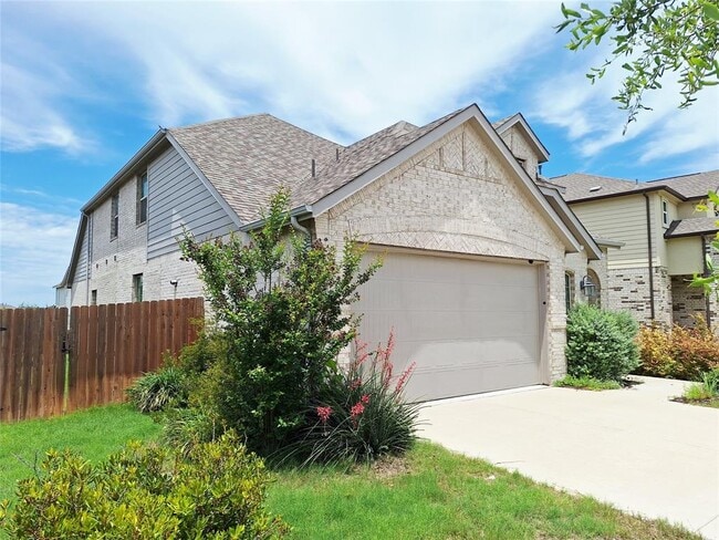 Building Photo - 8000 Prairie Rye Dr