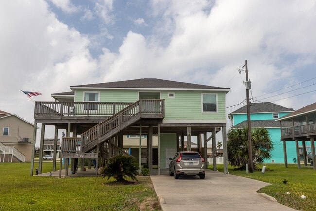 Building Photo - 4106 Temprano Dr