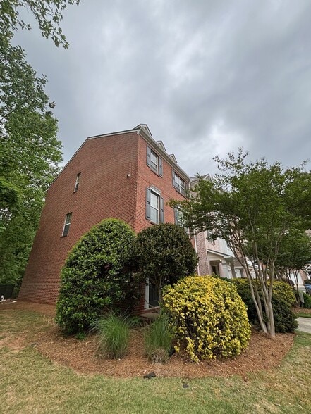 Building Photo - 7912 Kiverton Pl