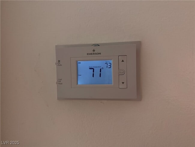 Building Photo - 350 E Desert Inn Rd