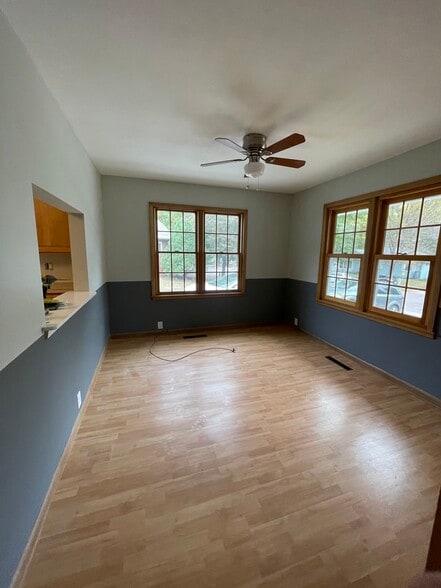 Building Photo - 532 Capitol Dr