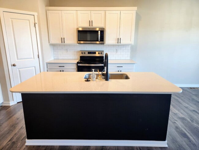 Building Photo - 2124 NW 44th St