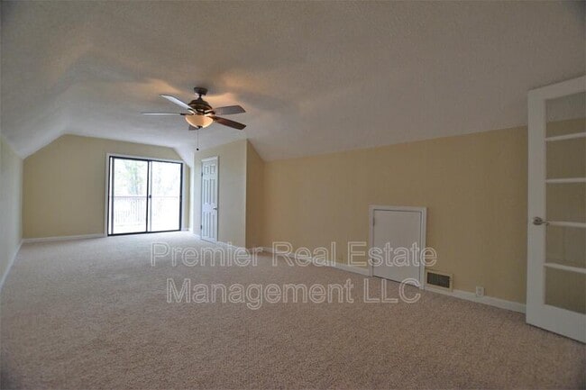 Building Photo - 2111 Lowell Blvd