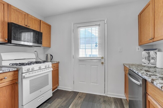 Building Photo - Brookhaven’s Most Desirable Neighborhood