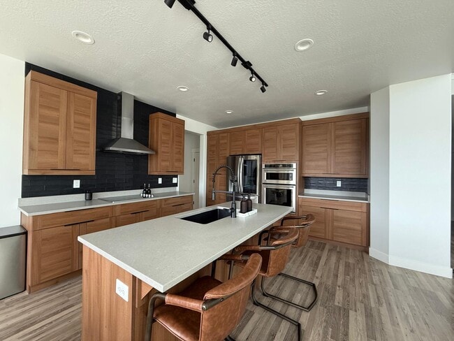 Building Photo - 1743 Olympus Dr