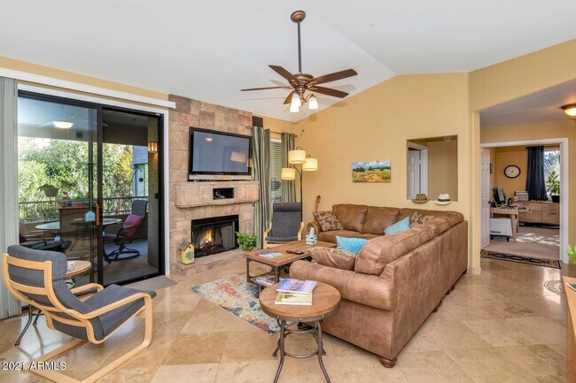 Building Photo - 15151 N Frank Lloyd Wright Blvd