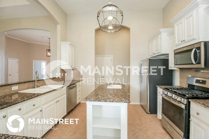 Building Photo - 8820 NW 120th St