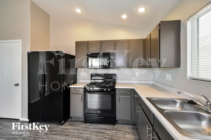 Building Photo - 5506 Ramirez St
