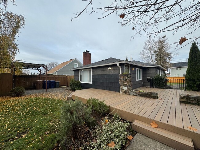 Primary Photo - Charming Tacoma Home with Fireplace & Detached Shop