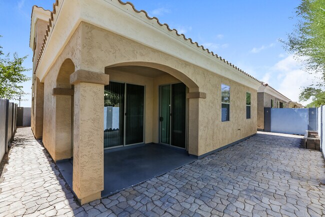 Building Photo - 1737 S Desert View Pl