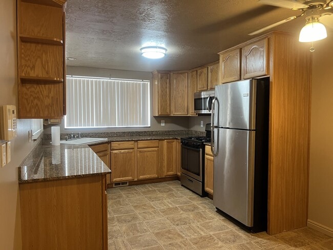 Building Photo - 798 S Coleman St