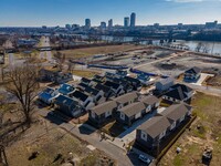 Building Photo - 2 Bed 2 Bath 2 Car Garage Townhome in Rock...