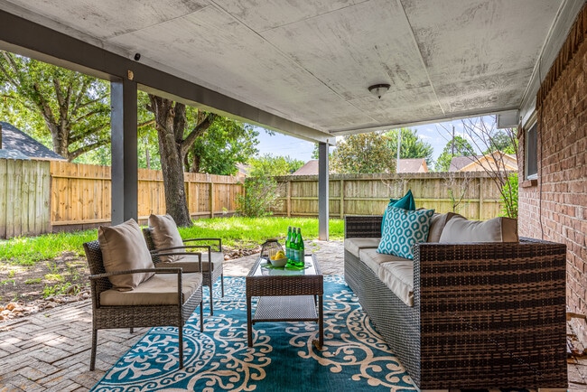 Building Photo - 1043 Grand Jct Dr