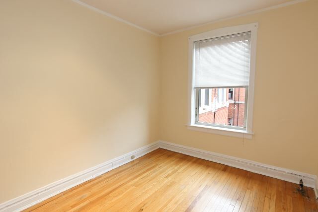 Building Photo - 563 W Aldine Ave