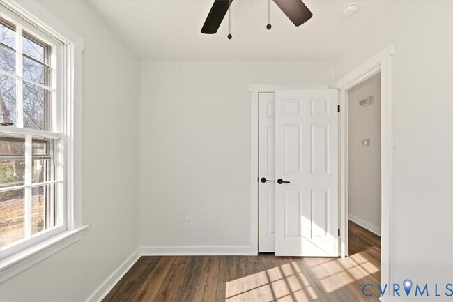 Building Photo - 115 Big Meadows Terrace