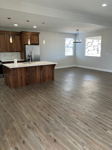 Building Photo - 1838 W 180 N