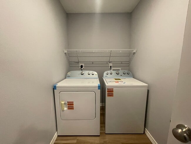 Building Photo - Nightly Rental - Alternative - New Never Occupied - Brand New 2 bedroom 2 bath Duplex in Kimberli...