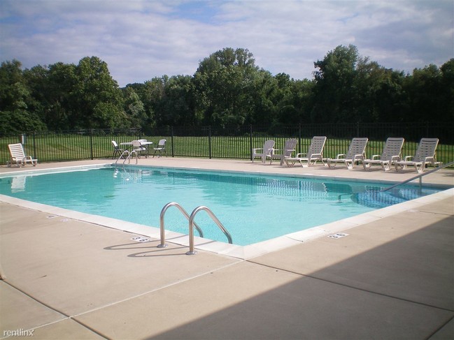 Building Photo - 1671 Shadow Ridge Ct