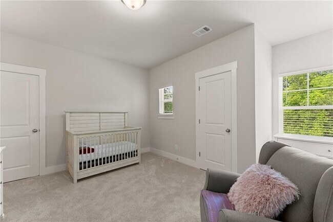 Building Photo - 5841 Woodland Park Ct