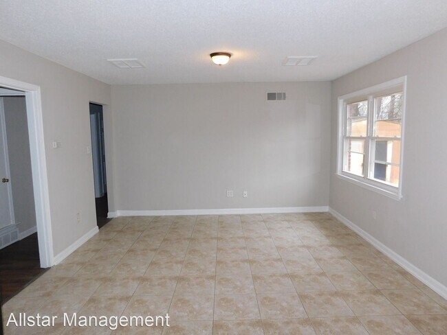 Building Photo - 4 br, 1.5 bath House - 1391 Whitworth Cove