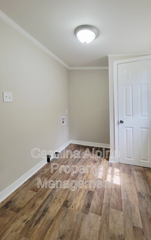 Building Photo - 505 Martin St