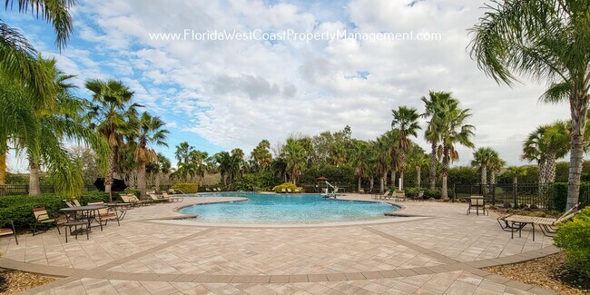 Building Photo - LOVELY 3 BEDROOM/2 BATH HOME WITH FENCED YARD! WILLOW WALK- PALMETTO!!!