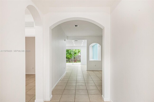 Building Photo - 11863 SW 253 ST