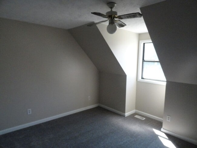 Building Photo - Countrytown Townhomes Hope Mills, NC