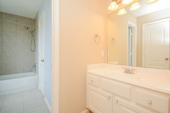 Building Photo - 11812 Sea Shadow Bend