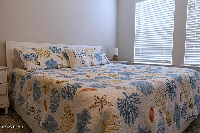 Building Photo - 1882 Pointe Dr