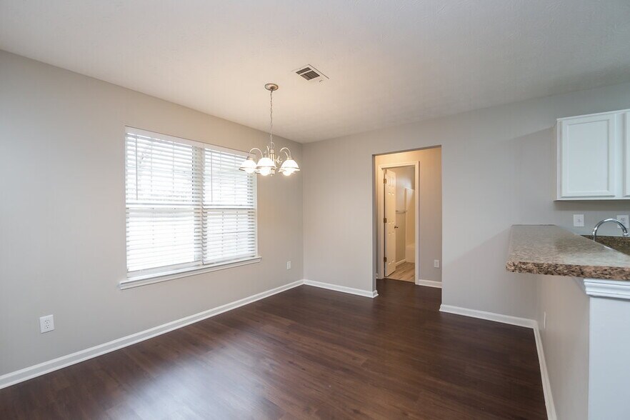 Building Photo - 109 Stoney Brook Way