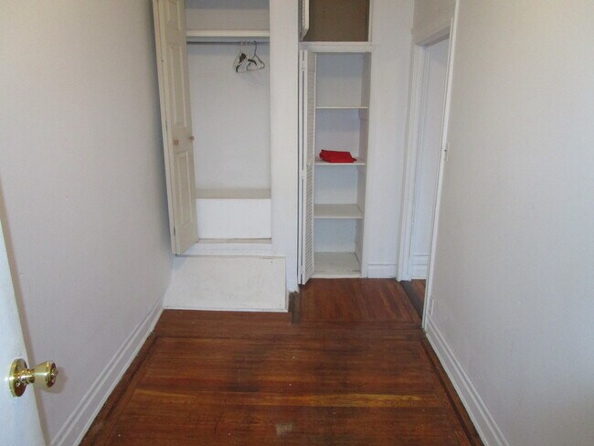 Building Photo - 6825 7th Ave