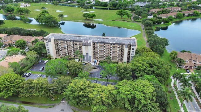Building Photo - 3300 W Rolling Hills Cir