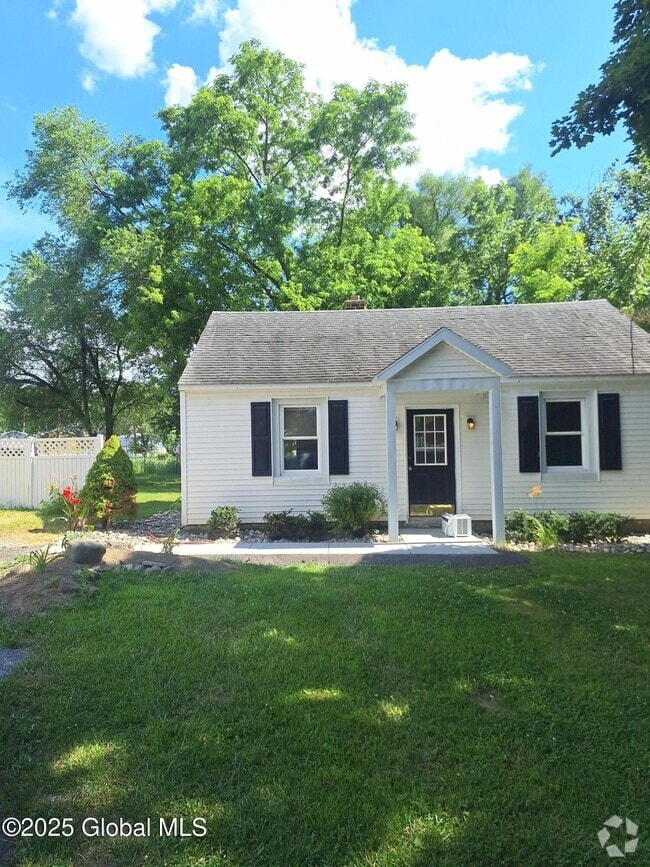Building Photo - 2A Hillview Ave