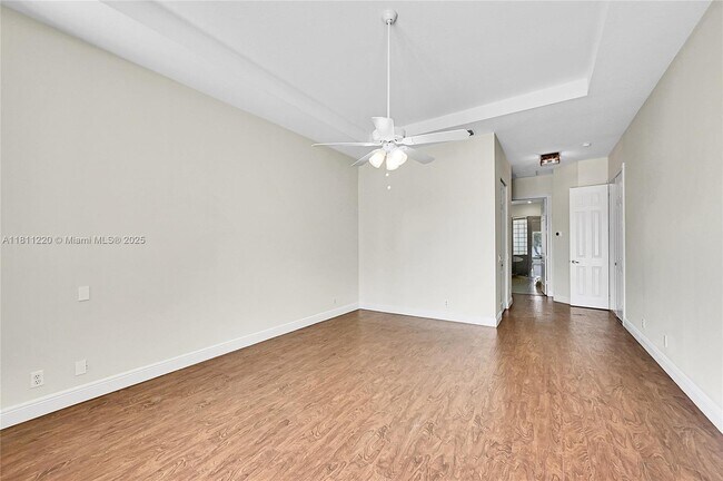 Building Photo - 512 NW 120th Dr